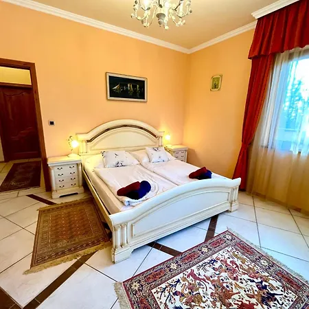 Klara Balatonboglár